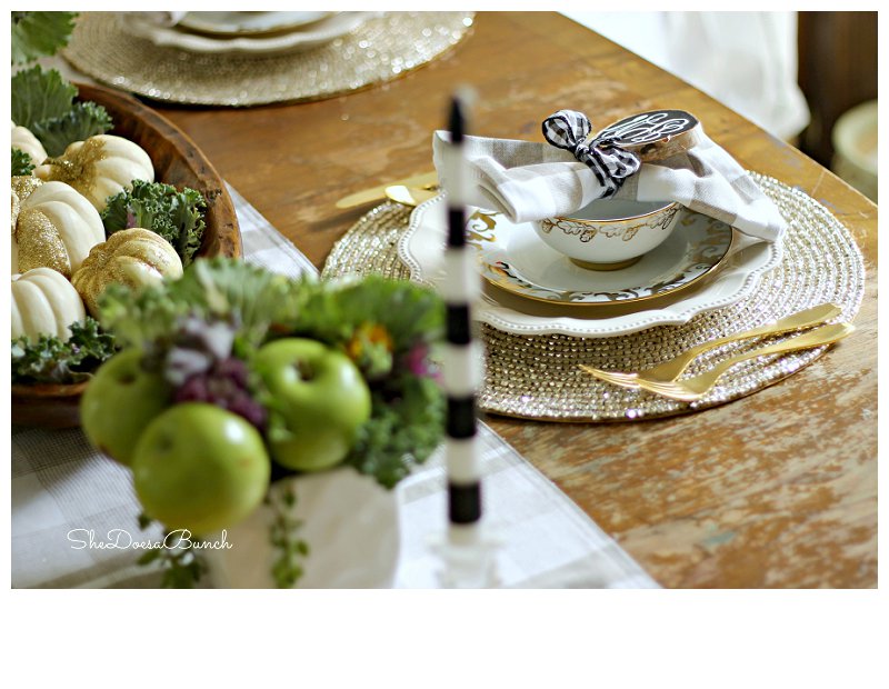 She Does a Bunch: Thanksgiving Table Ideas